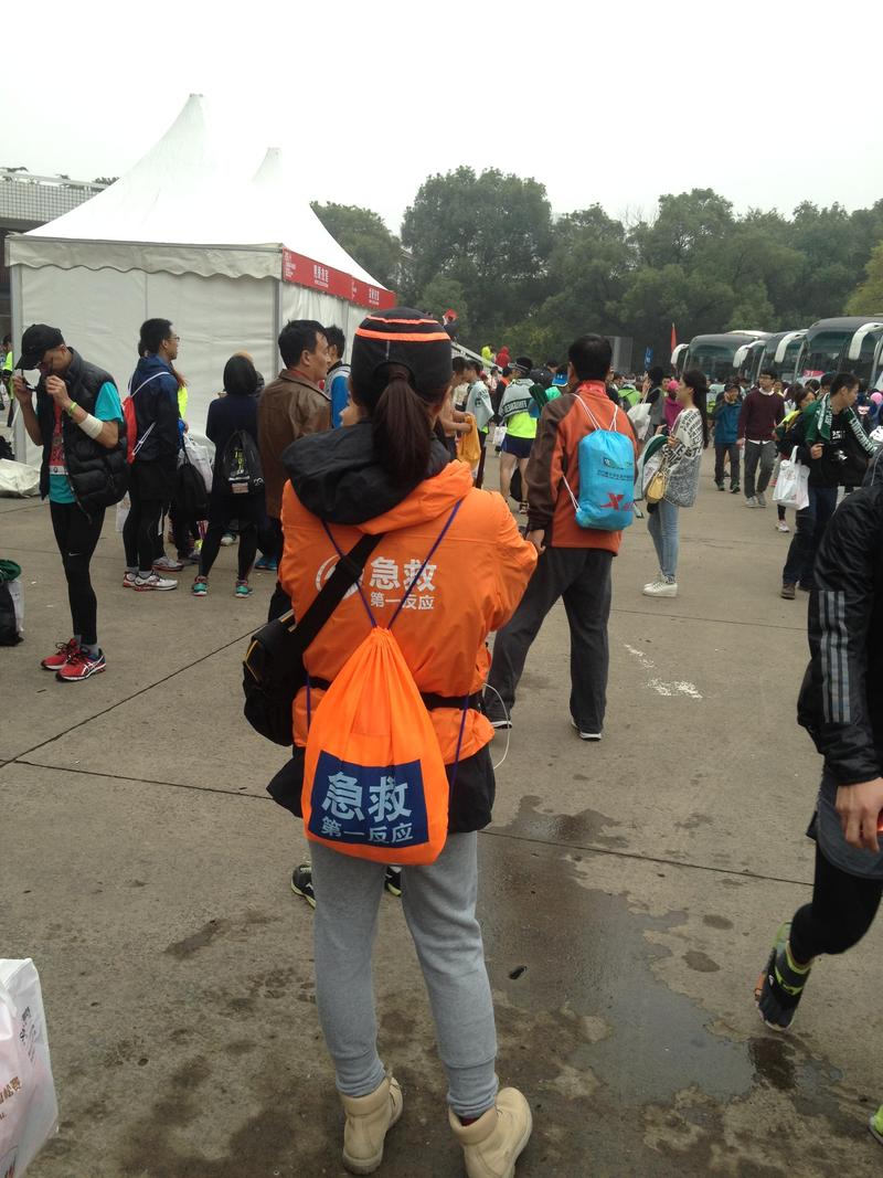 明珠之下，黄浦之畔的全民盛宴——2015年上海国际马拉松赛评
